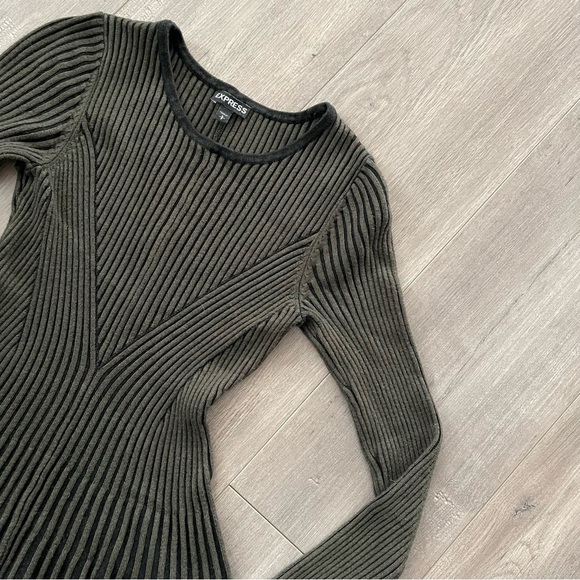 Express Green & Black Ribbed Long Sleeve Fit & Flare Sweater Dress - Picture 2 of 6